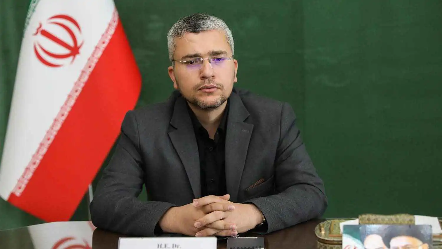 اتهم ترامب بـ"الكذب".. مسؤول إيراني يؤكد عدم التراجع عن الخطوط الحمراء