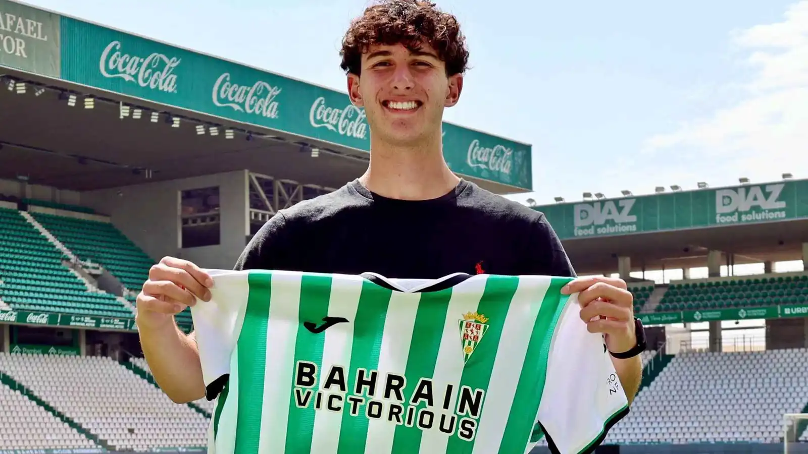 الأردني ناصر الدجاني ينتقل رسميا لنادي قرطبة الإسباني