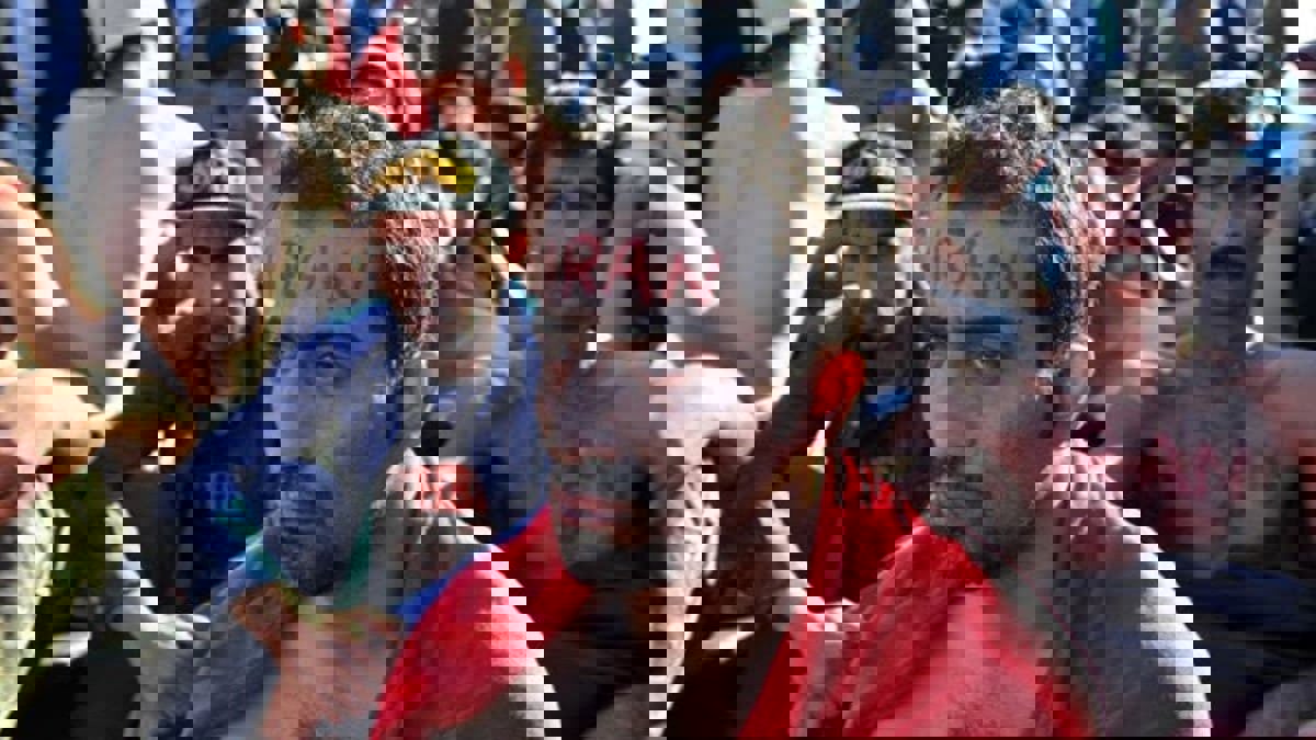 عبر تركيا.. عصابات تهريب البشر تنشط في إيران وتقارير عن انتهاكات جسدية بحق المهاجرات