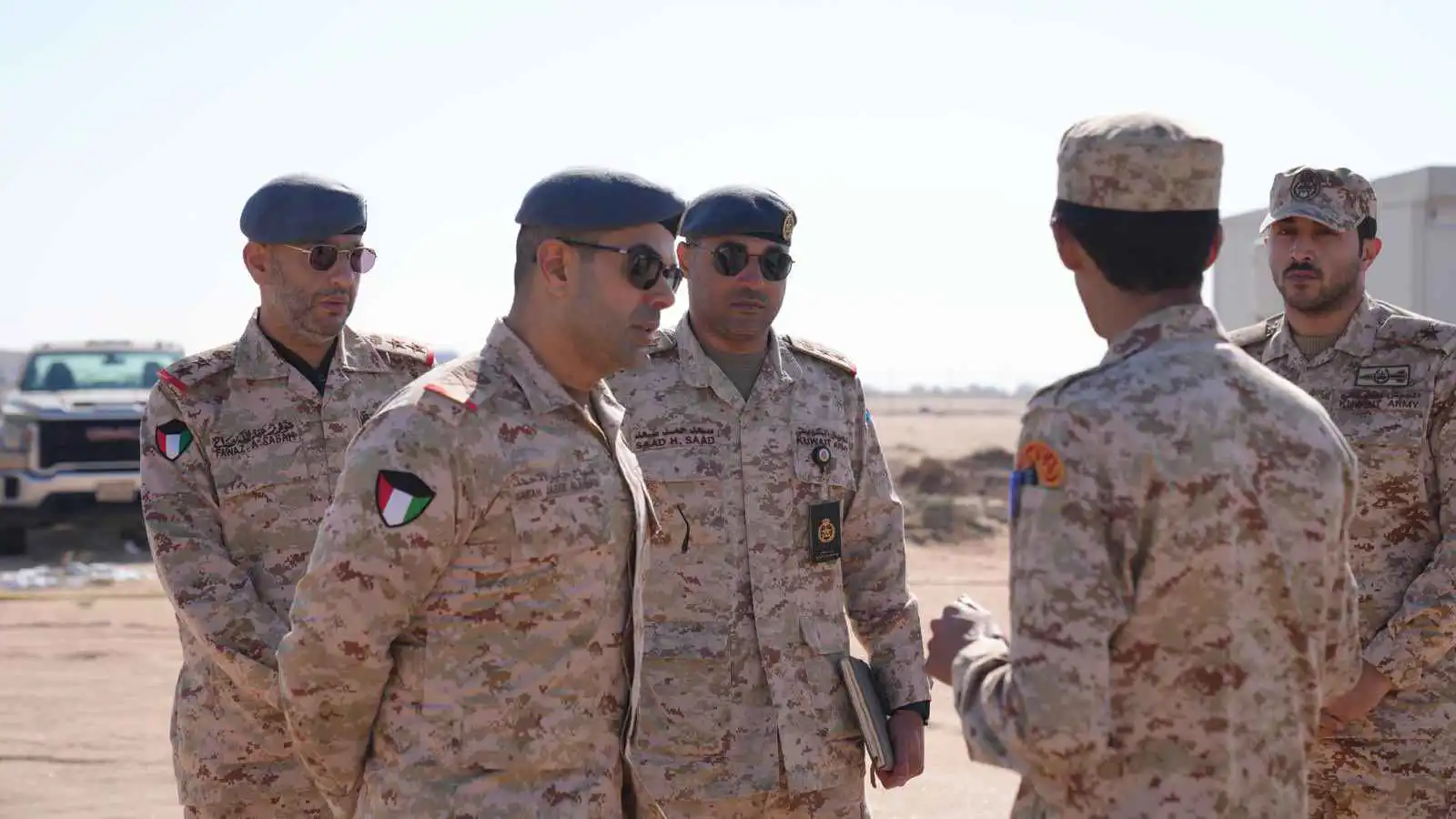 الجيش الكويتي يعلن التعامل مع موجة صواريخ ومسيرات رصدت في الأجواء