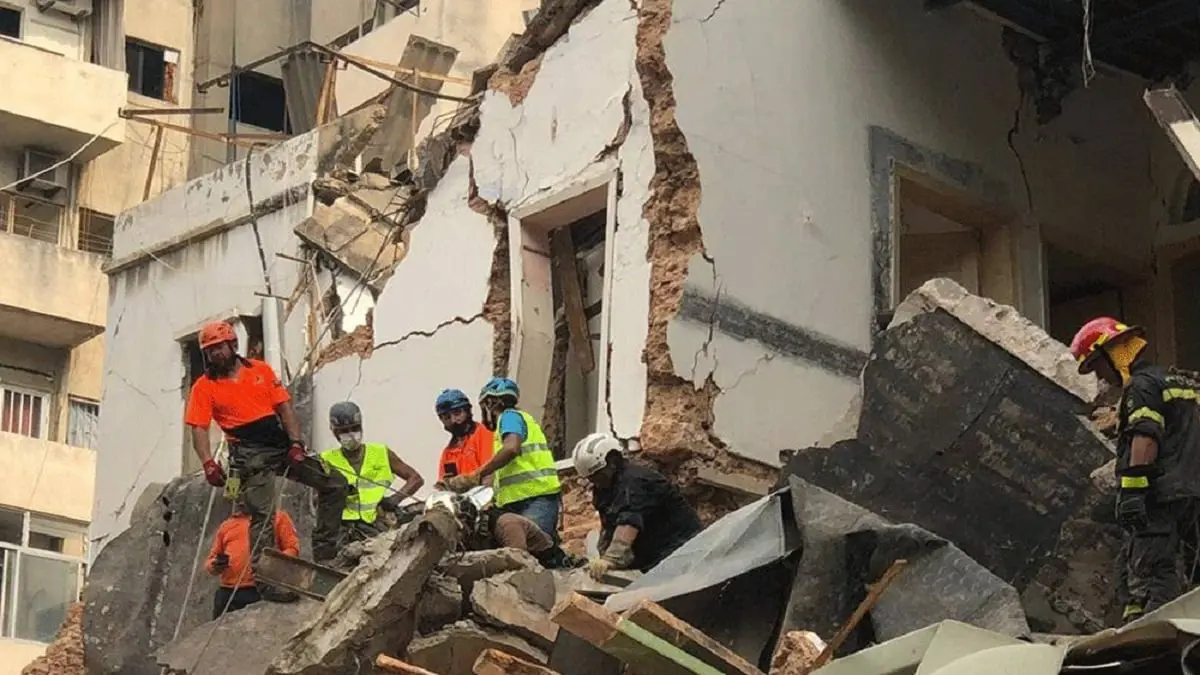 إعلان عن رصد "نبضات قلب" تحت مبنى مدمر في بيروت يحيي أملًا بالعثور على شخص حي