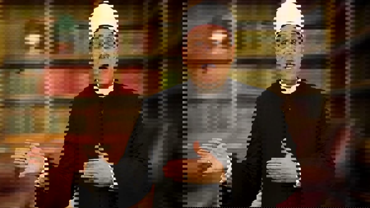 داعية مصري يهاجم الفنان محمد عطية بعد حديثه عن المساكنة قبل الزواج