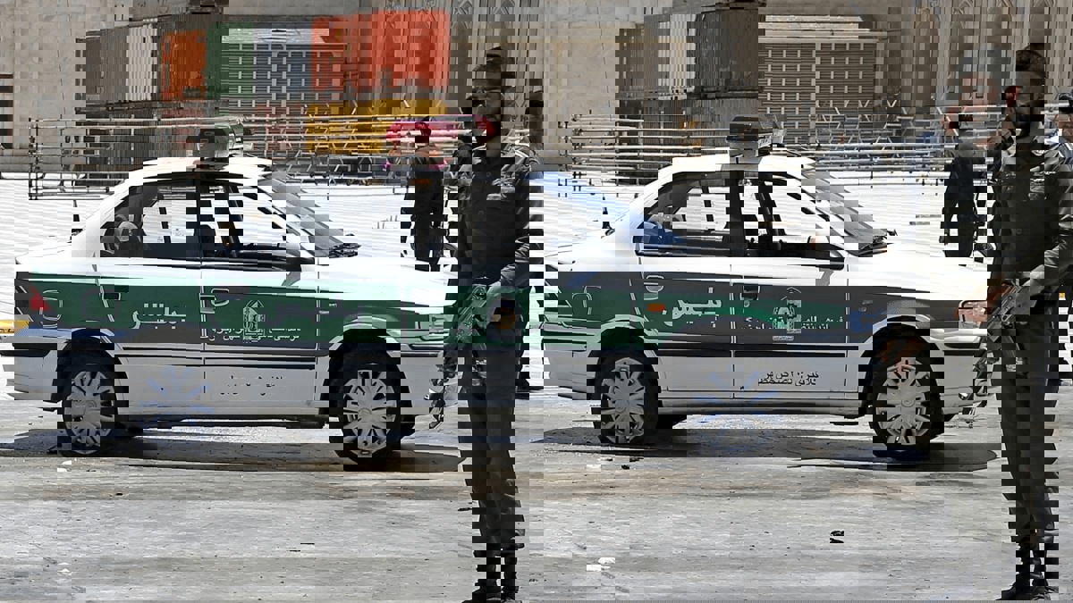 إيران تعتقل "جماعة مسلحة" متورطة بالهجوم على قادة الباسيج