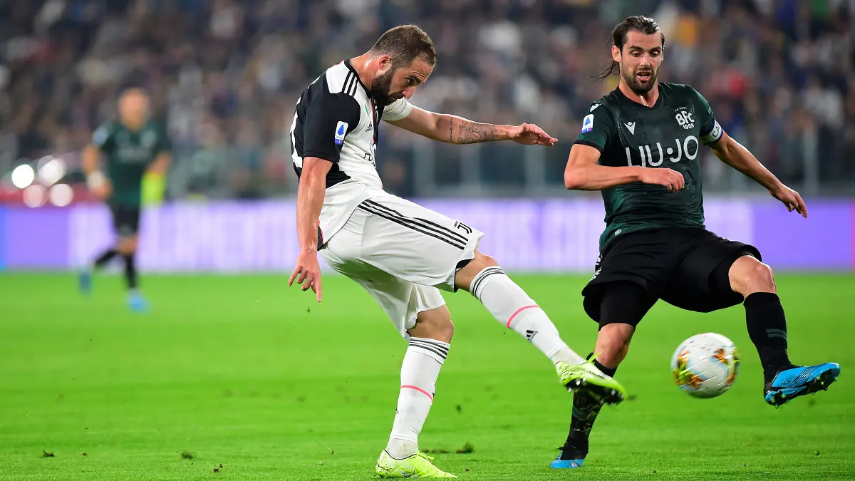 المدير التنفيذي ليوفنتوس: هيغواين قريب من تمديد عقده مع البيانكونيري