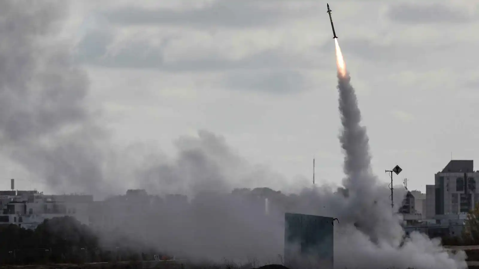 الجيش الإسرائيلي يعلن رصد صاروخ أطلقه الحوثيون من اليمن