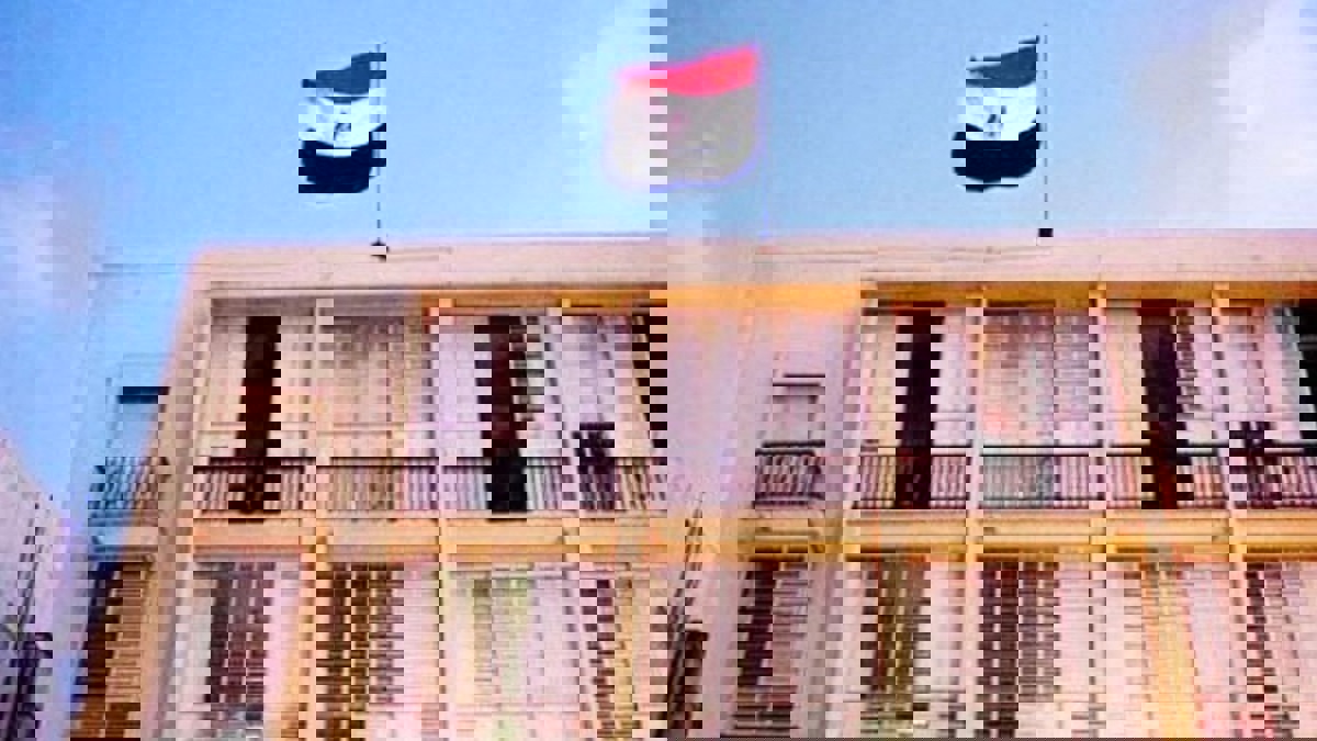 كيف علّق الكويتيون على الاقتراح النيابي بقطع الكهرباء عن القنصلية المصرية؟(فيديو)