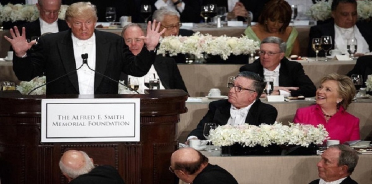 ترامب وكلينتون حضرا عشاء خيريًا بعد مناظرة الخميس.. فماذا قالا؟