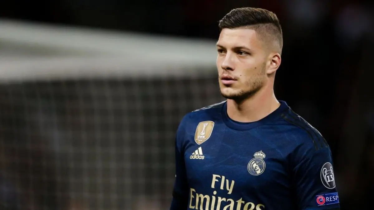 رغم أزماته المتكررة.. نابولي الإيطالي يصر على التعاقد مع مهاجم ريال مدريد