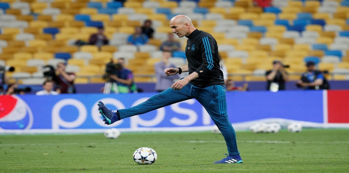 مباراة ريال مدريد ضد ليفربول.. زيدان: لسنا الفريق المرشح للتتويج بدوري أبطال أوروبا