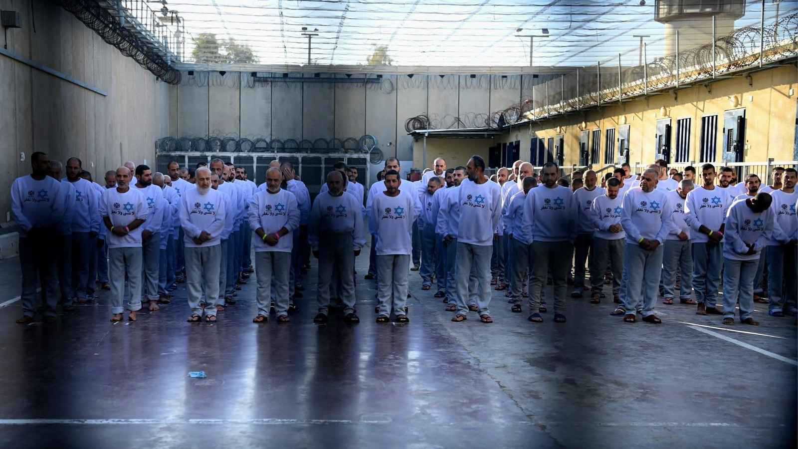 "قنبلة موقوتة" خلف القضبان.. أزمة السجناء تضع إسرائيل على أعتاب حرب عنيفة