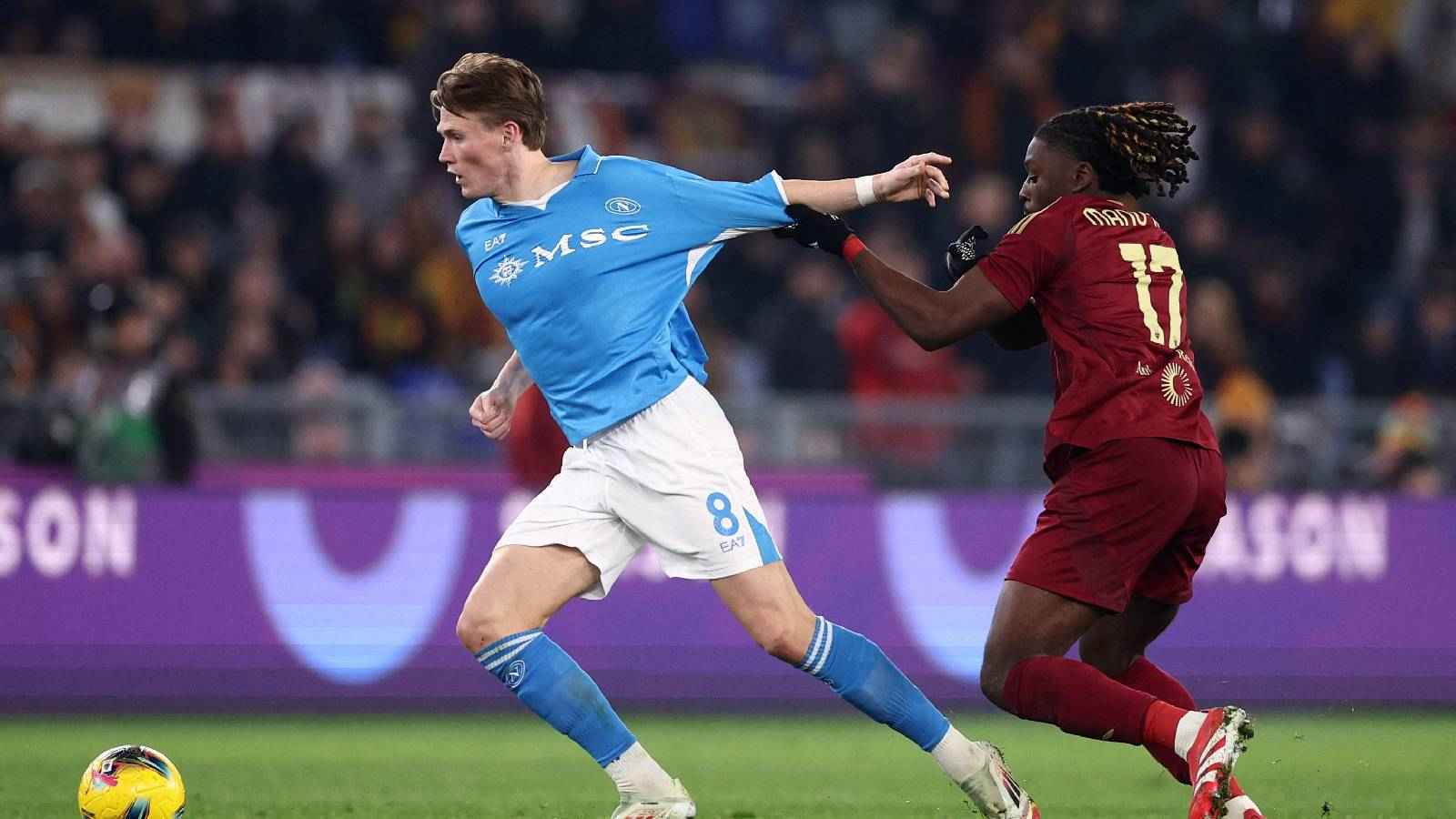 تعادل قاتل ينقذ روما أمام نابولي في الدوري الإيطالي (فيديو)