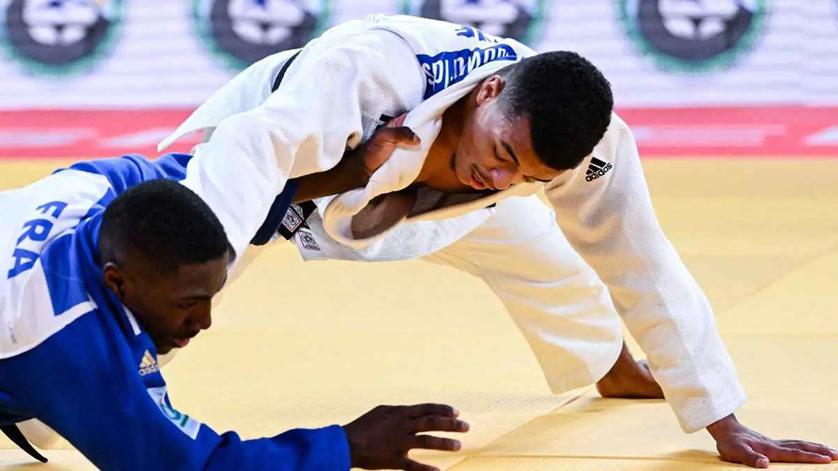 تصعيد لافت في أزمة مواجهة الجزائري مسعود إدريس ومنافسه الإسرائيلي