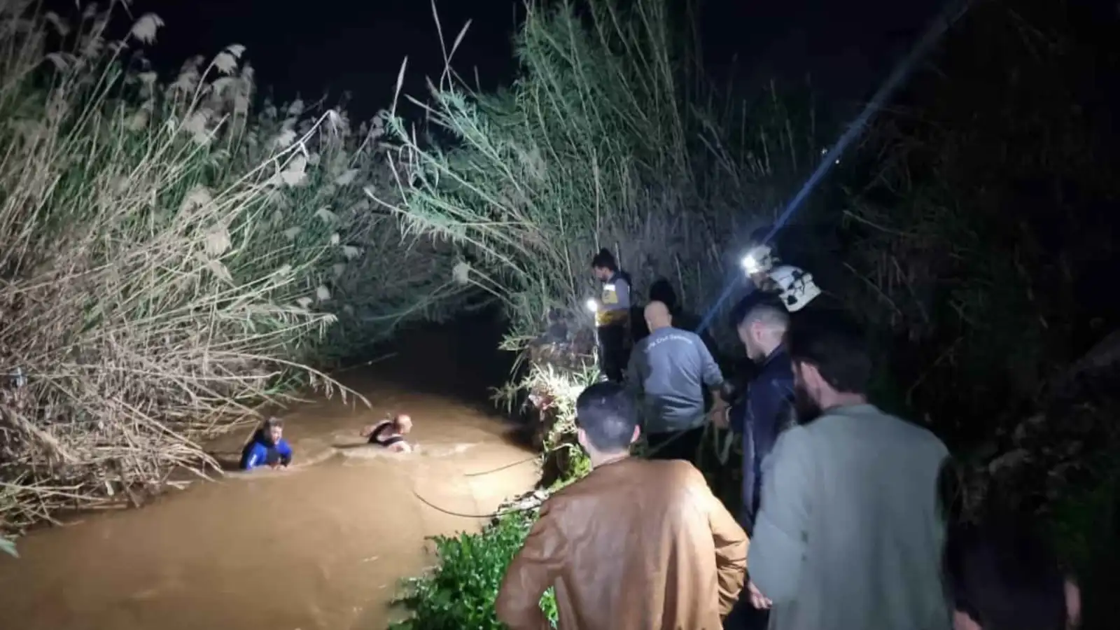 من عمليات البحث عن الطفل في نهر قويق