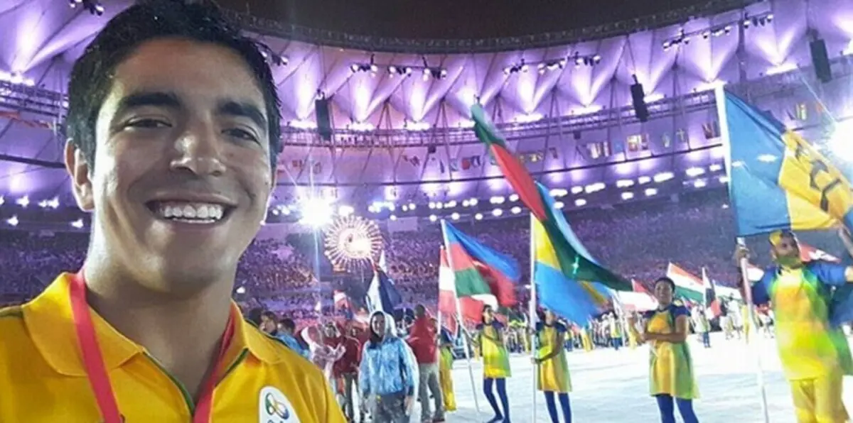 كيف استطاع شاب من هاميلتون حمل العلم الإيراني في مراسم ختام ريو؟ (صور)