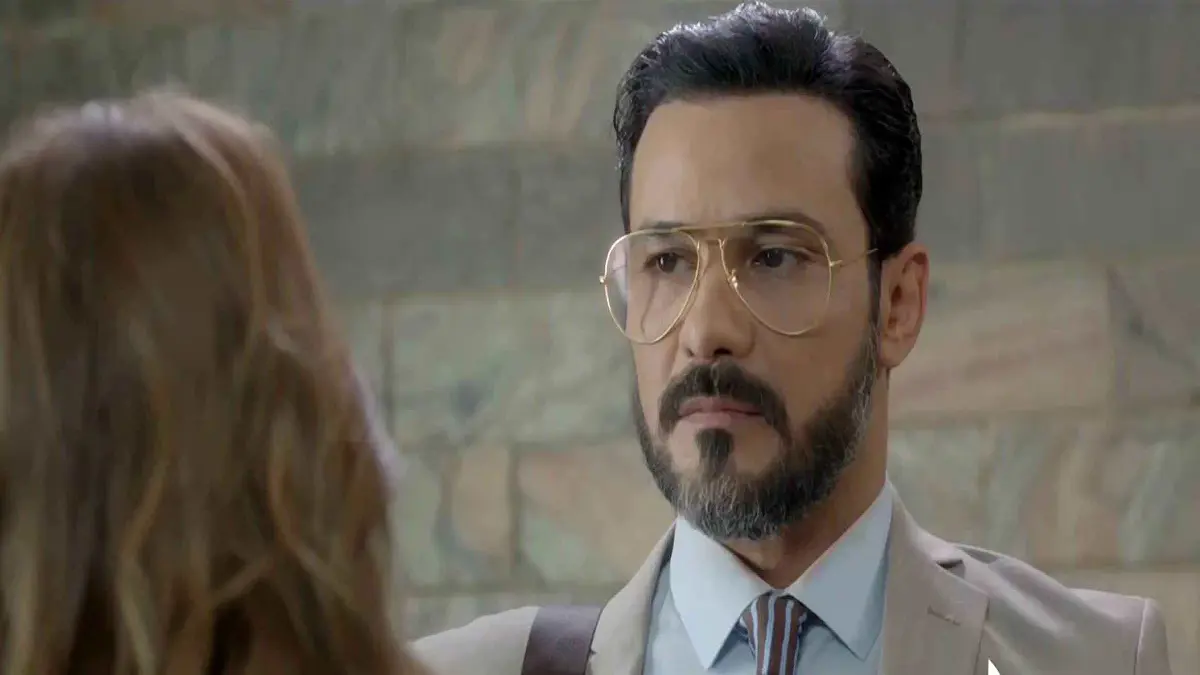 محمد رجب يكشف سر تراجع "علامة استفهام" في السباق الرمضاني