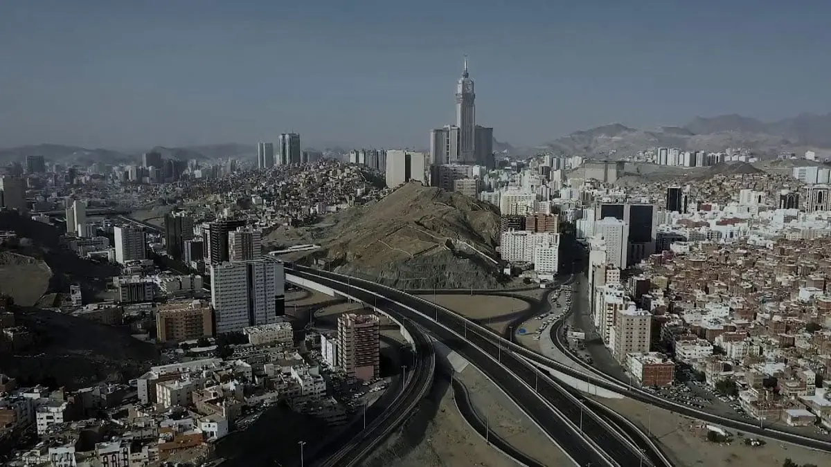 "الداخلية السعودية" تعلن خطتها لرفع الإجراءات الاحترازية في مكة المكرمة