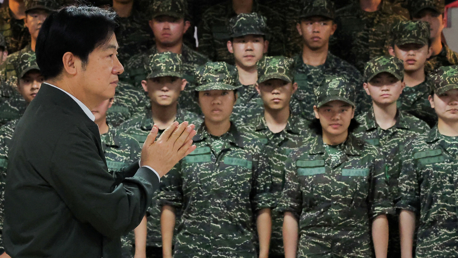 رئيس تايوان متحديًا الصين: القلة يمكنها هزيمة الكثرة