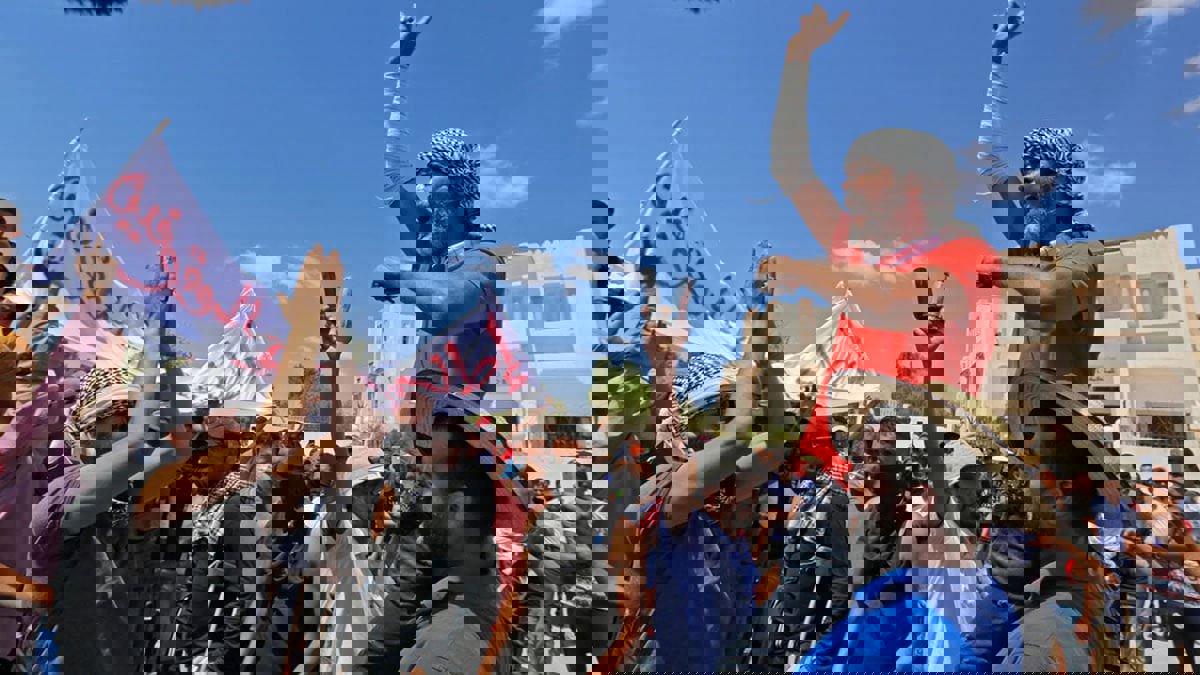 تونس.. احتجاجات في الجنوب تهدد بوقف الإنتاج النفطي مجددًا