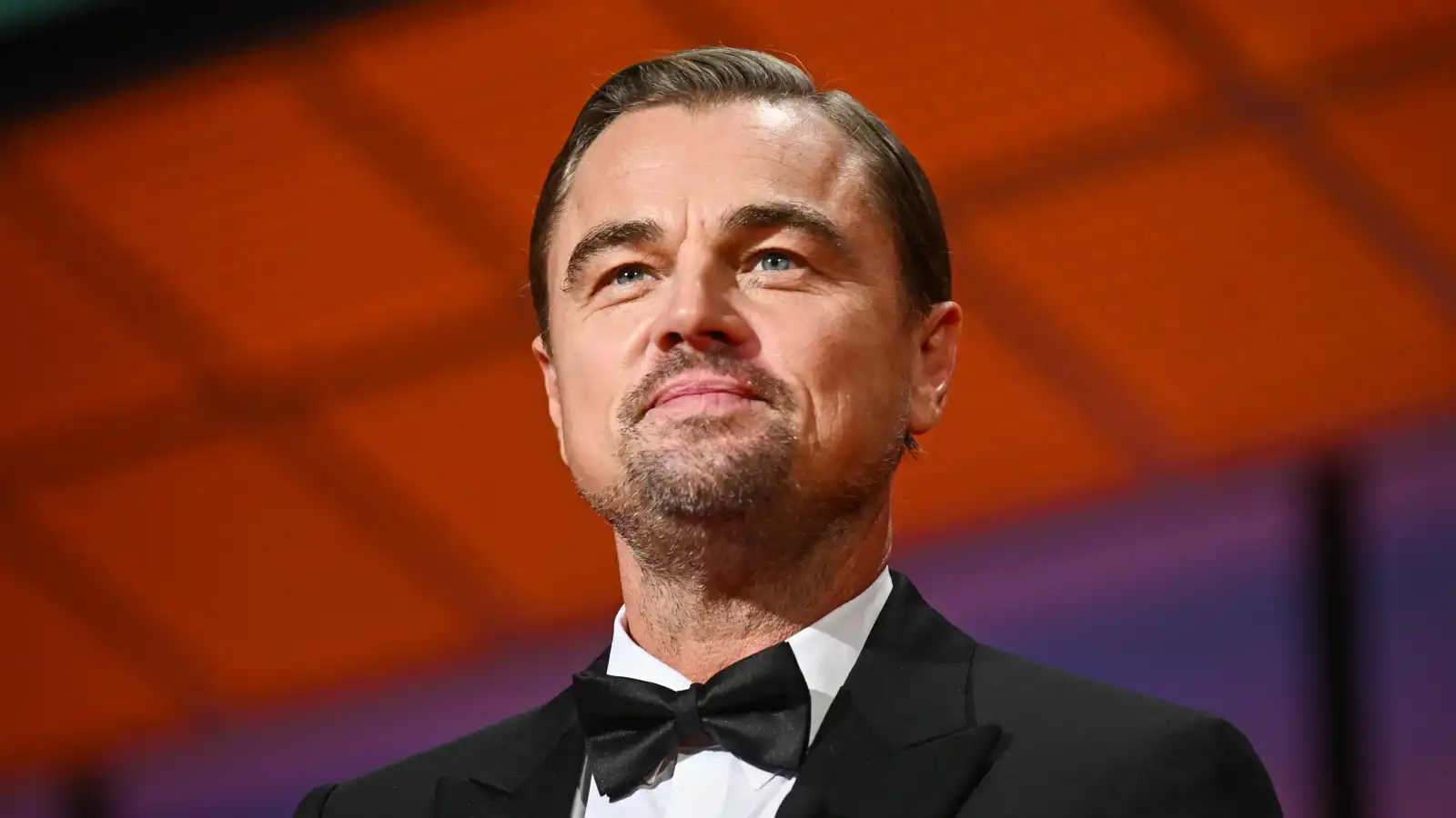 رغم إشادة النقاد.. دي كابريو يواجه تحديا بفيلمه الجديد