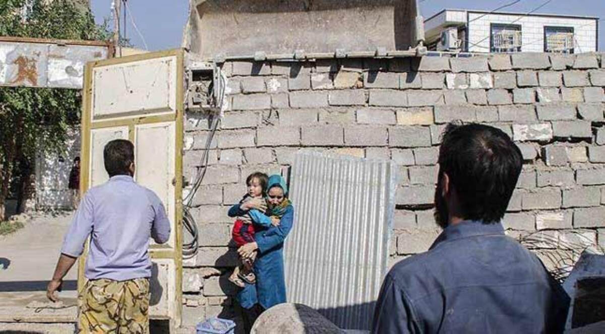 صور.. إيران تهدم منازل الفقراء الأهوازيين