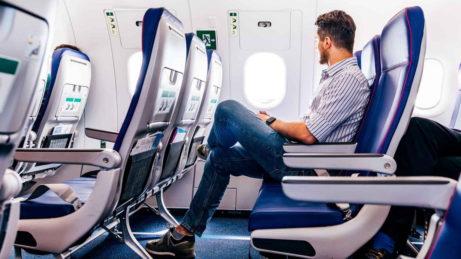 "متلازمة الدرجة الاقتصادية".. مخاطر تجلط الأوردة على متن الطائرة