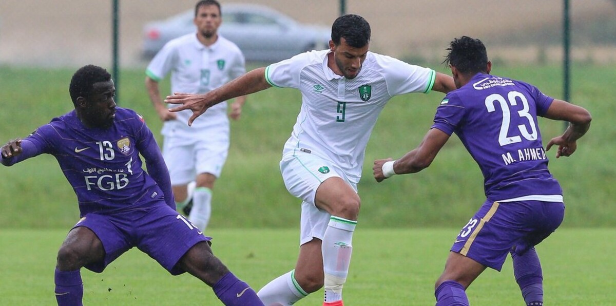 مشجع سعودي يكشف تفاصيل اعتداء عمر السومة عليه (فيديو)