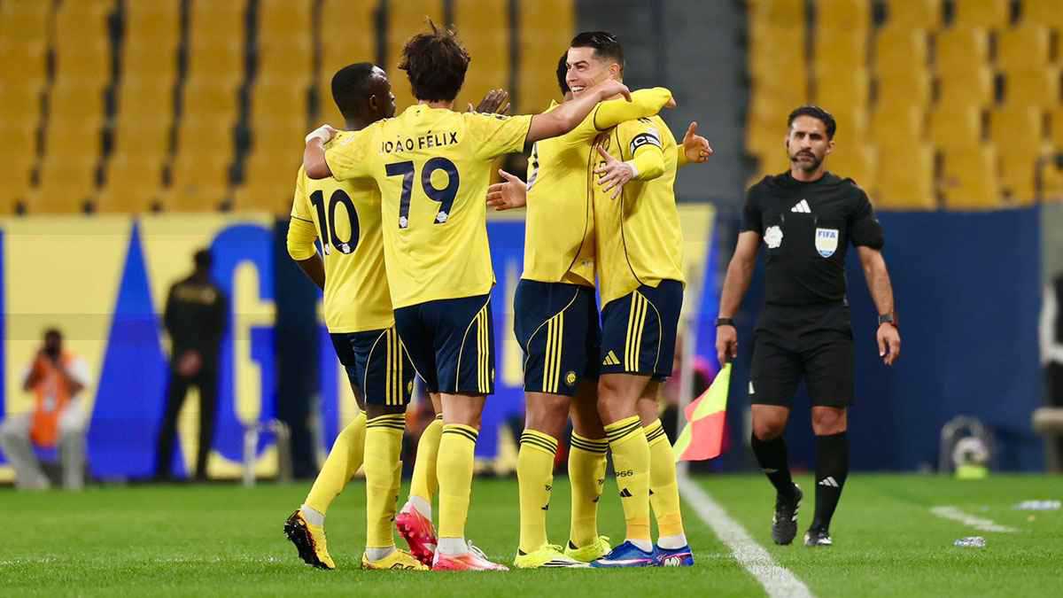 العقدة.. 5 أشياء ترعب النصر بعد تصدر الدوري السعودي 