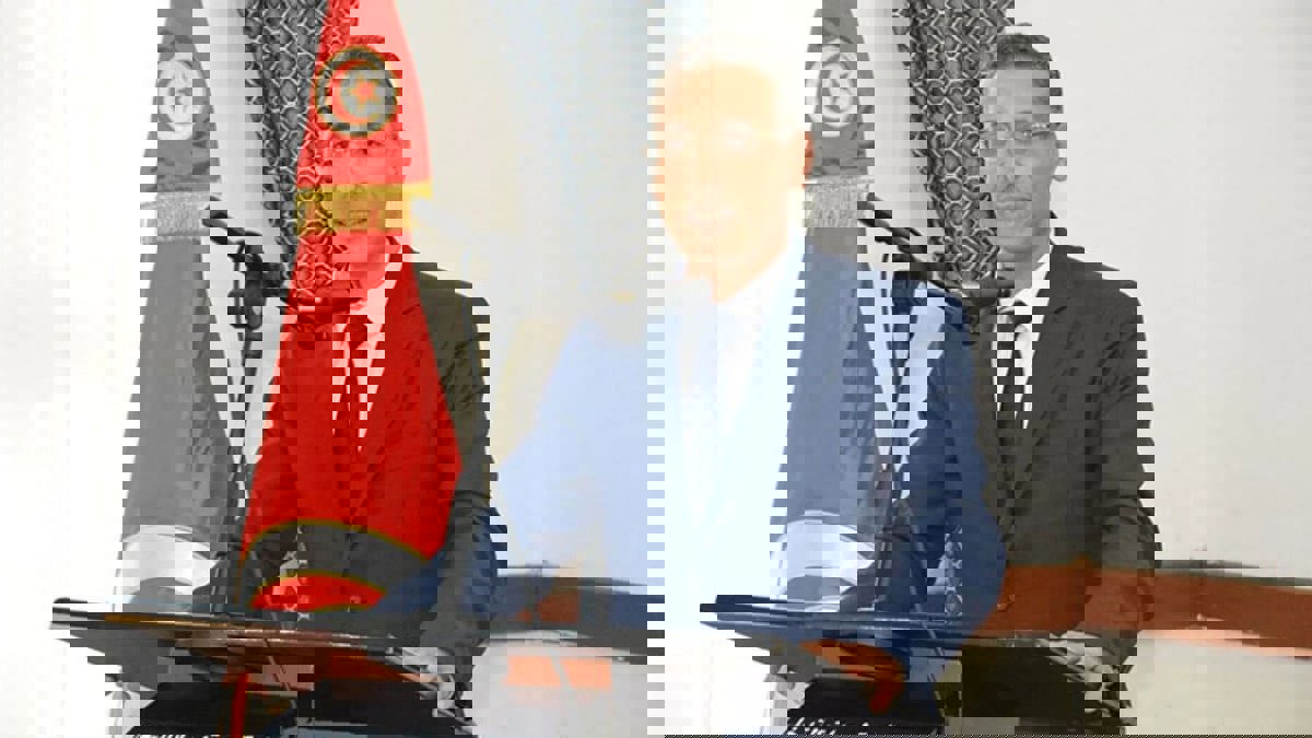 وزير الداخلية التونسي ينفي سعيه لرئاسة الحكومة