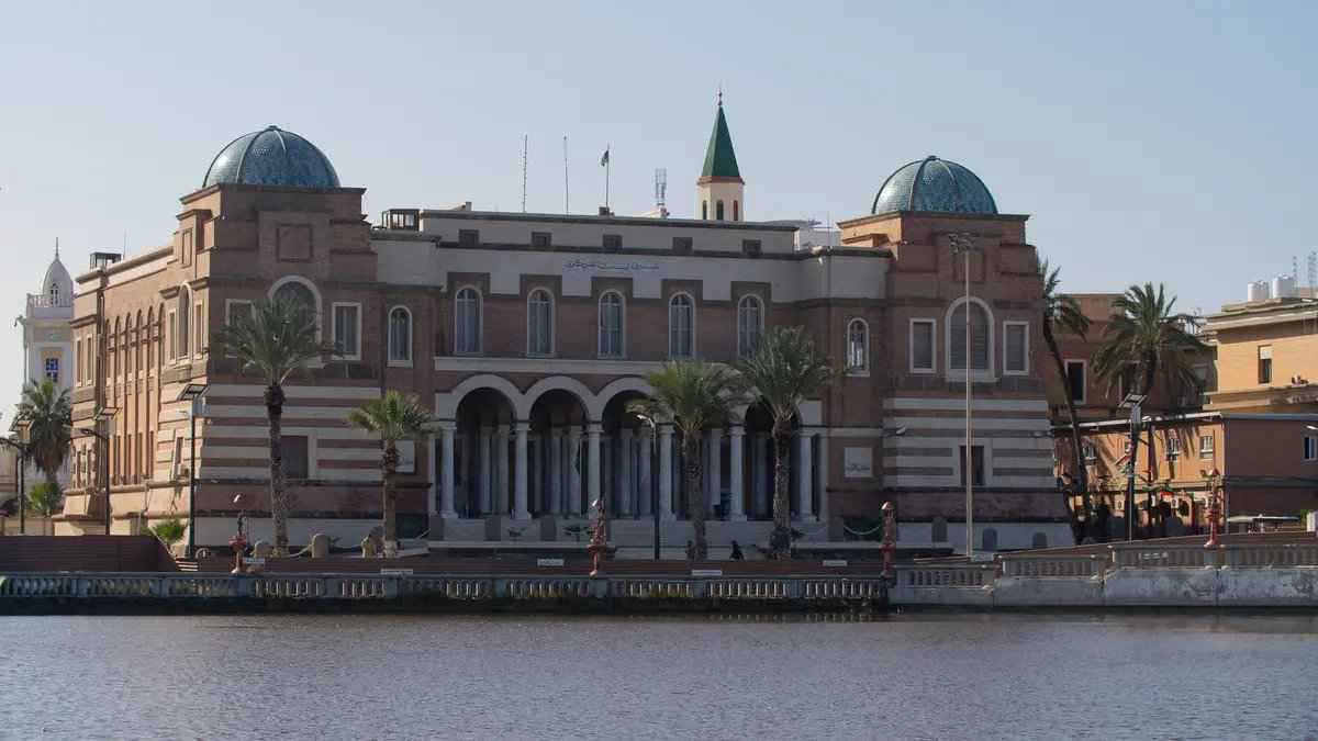 انتقادات للمصرف المركزي.. أزمة سيولة تفجر غضبا واسعا في ليبيا