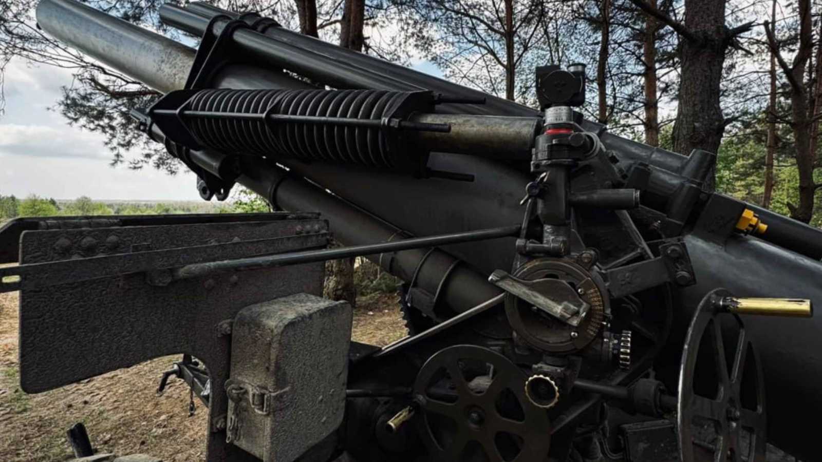 "الناتو" يزود أوكرانيا بمدفعية قديمة تعود للحرب العالمية الثانية