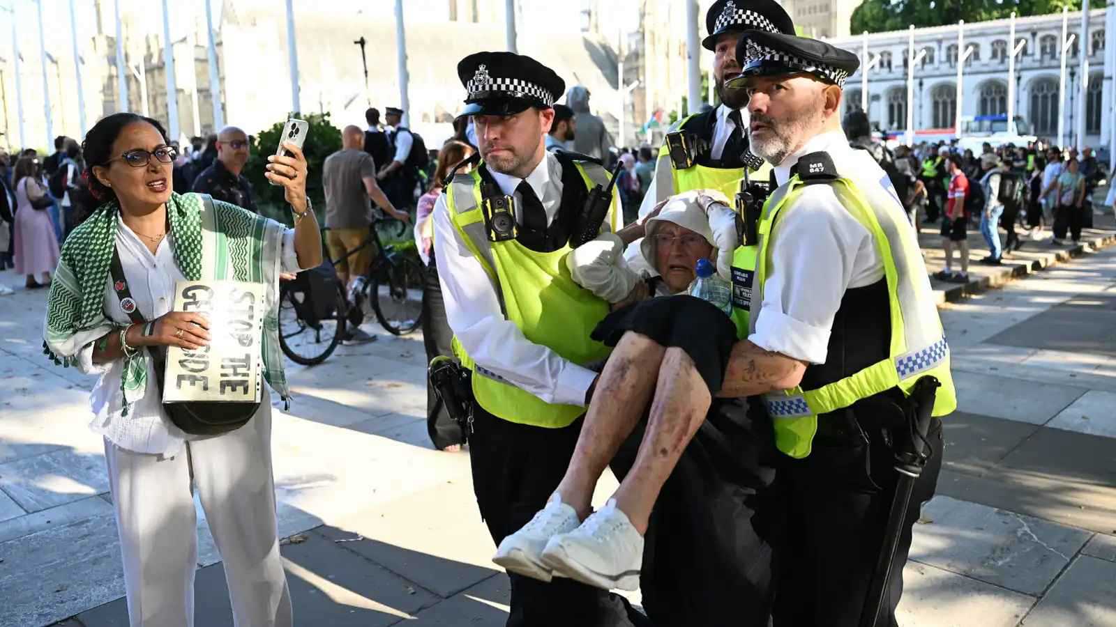 الشرطة البريطانية تتهم 47 شخصا بدعم "فلسطين أكشن"