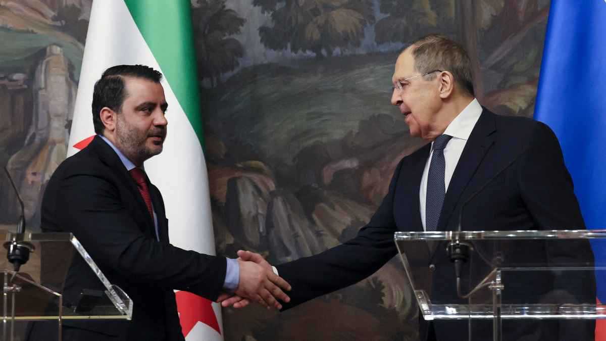 مسؤولون سوريون كبار في موسكو لإجراء مباحثات ثنائية