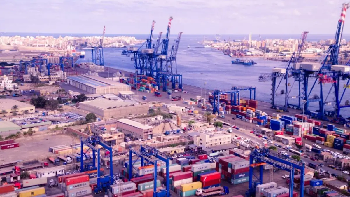 "اقتصادية السويس" توقع اتفاقيتين بقيمة 14.75 مليار دولار