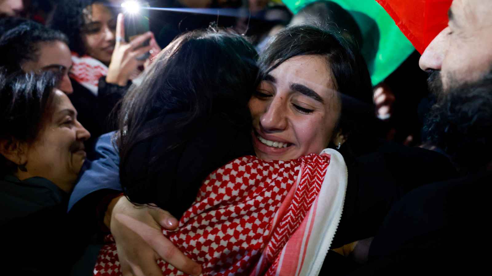 بدء إطلاق سراح الدفعة الأولى من الأسرى الفلسطينيين