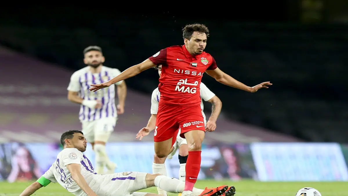 شباب الأهلي يسحق العين برباعية ويصعد إلى المركز الخامس في ترتيب دوري الخليج العربي (فيديو)