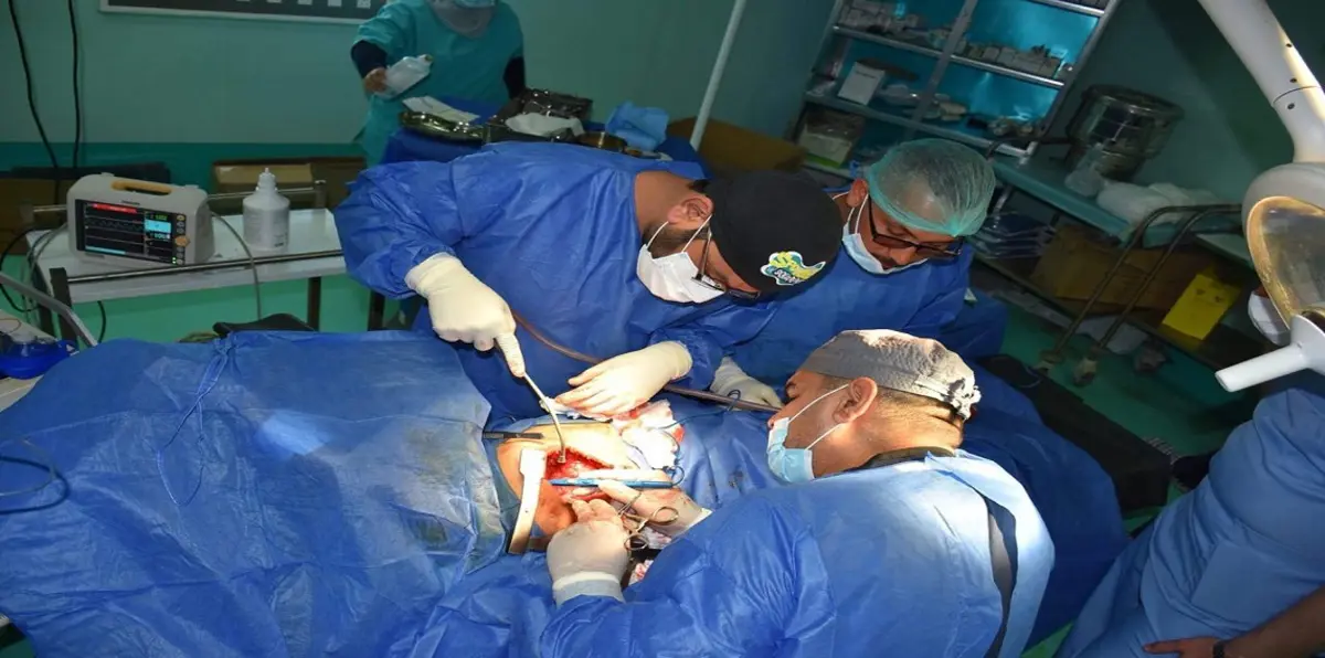 "التحالف العربي" يمنح منظمة طبية تعالج مرضى القلب تصريحًا لدخول اليمن