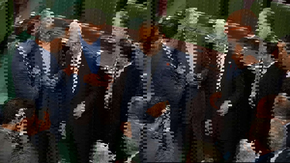 مع تململ الائتلاف الحاكم.. هل تدفع أحزاب تونسية ثمن تقاربها مع "النهضة"؟