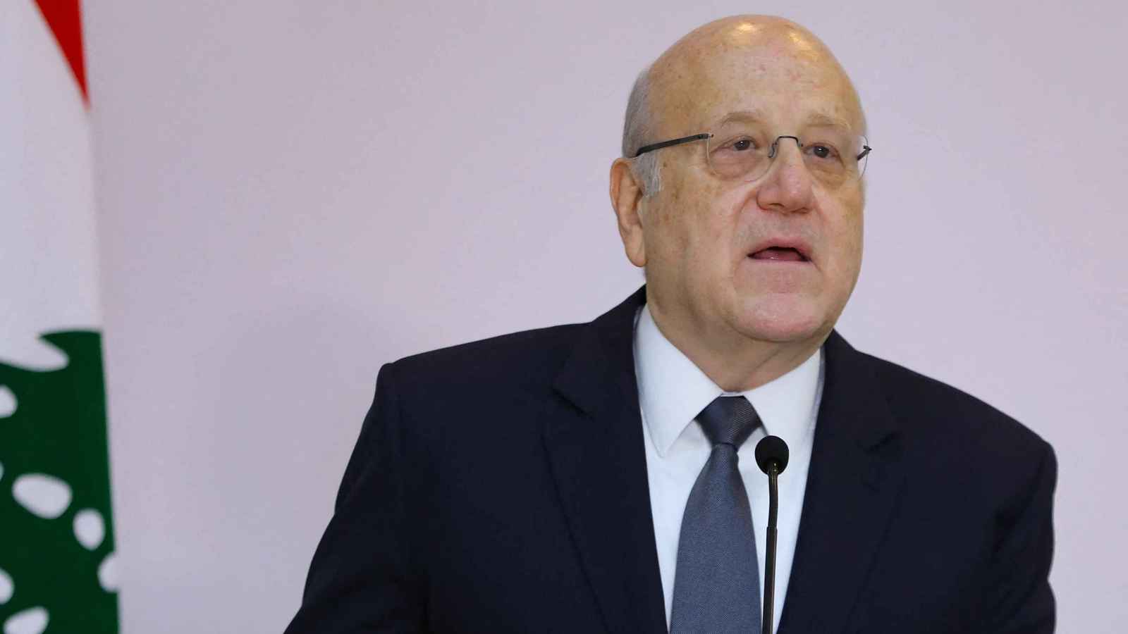 "انتهاك إضافي للسيادة اللبنانية".. ميقاتي يندد بالغارات الإسرائيلية