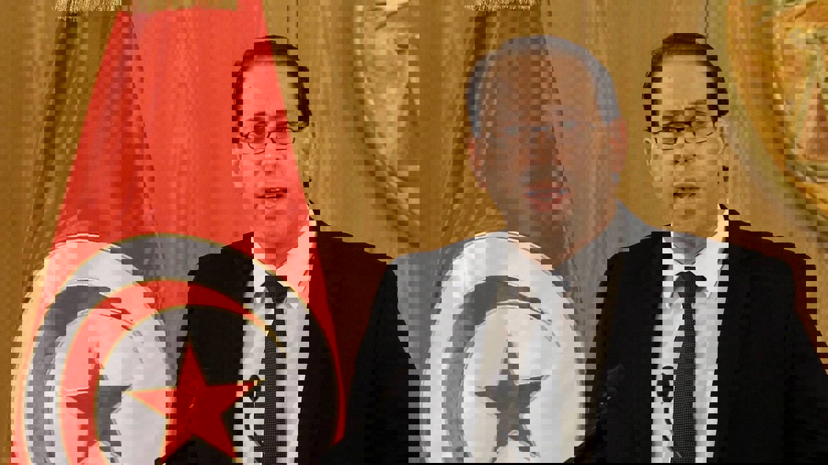 تونس.. اتهام حكومة الشاهد بـ"شراء" ذمم الإعلاميين والقيام بحملة انتخابية مبكرة