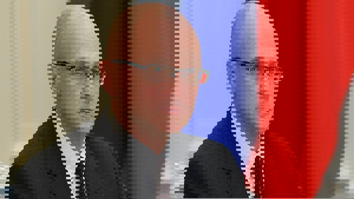 مساعد كبير لبوتين يزور مدينة خيرسون جنوب أوكرانيا
