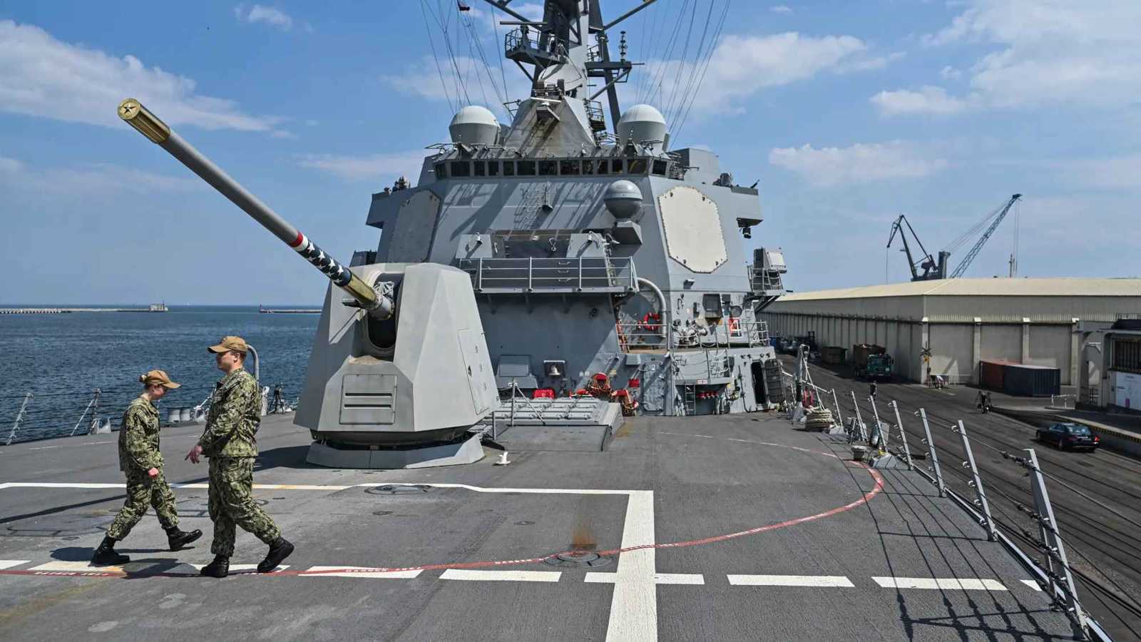 مادورو يعلن الطوارئ.. هل اقتربت الحرب بين كاراكاس وواشنطن؟