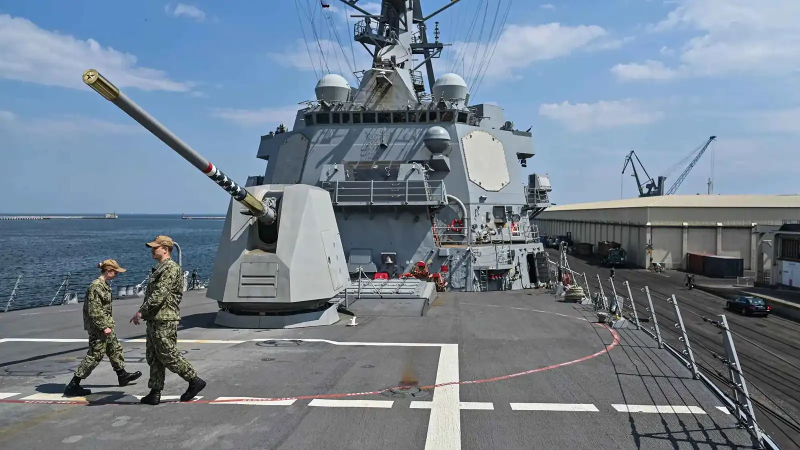 مادورو يعلن الطوارئ.. هل اقتربت الحرب بين كاراكاس وواشنطن؟