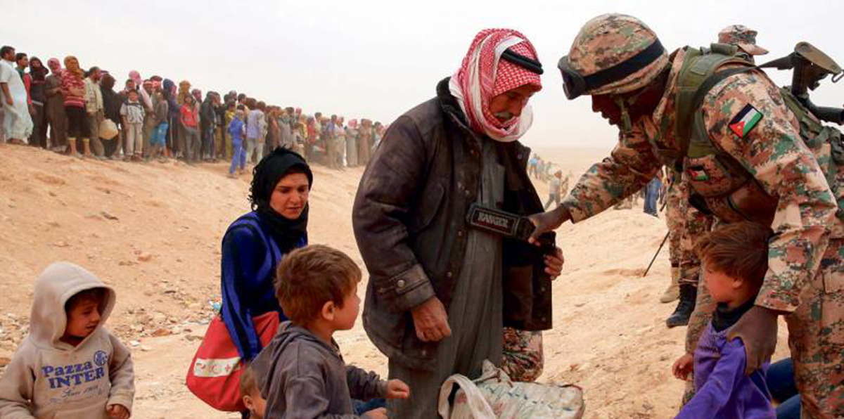 الجيش الأردني: نازحون سوريون أحرقوا مصنعًا بالمنطقة الحرة بين البلدين