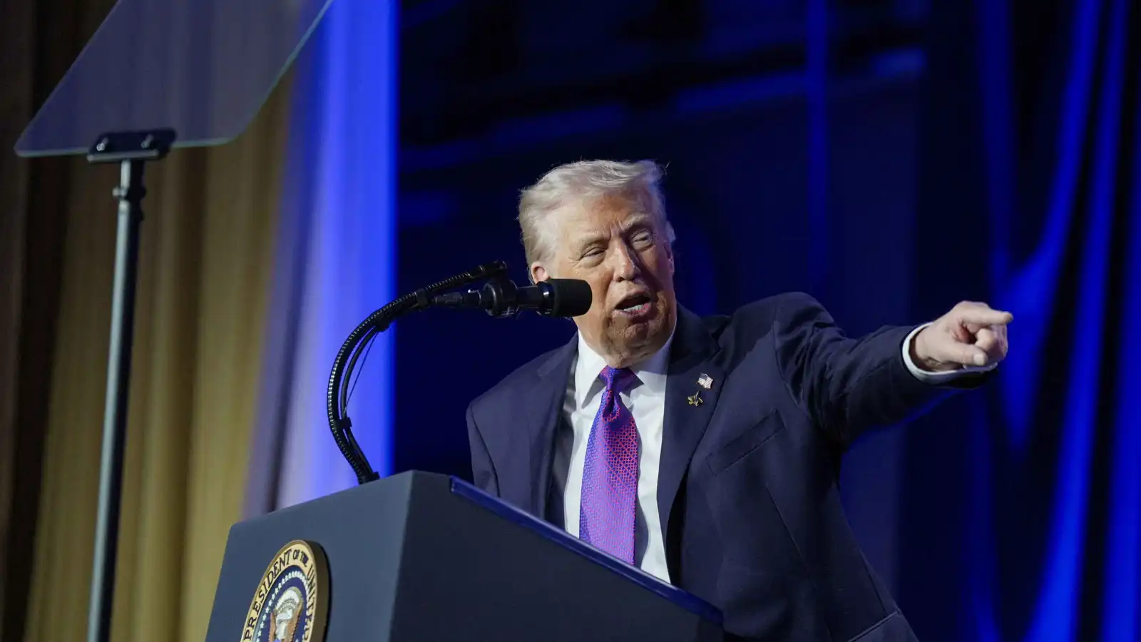 الرئيس الأمريكي يطلق موقع TrumpRx.. ما أهميته؟