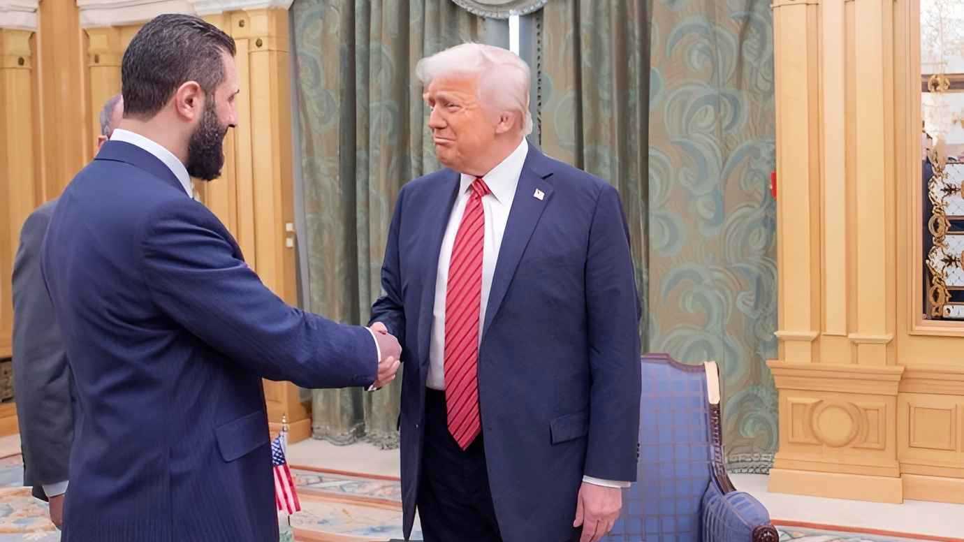 ترامب: الشرع يقوم بعمل جيد في سوريا وسألتقي به قريباً (فيديو)