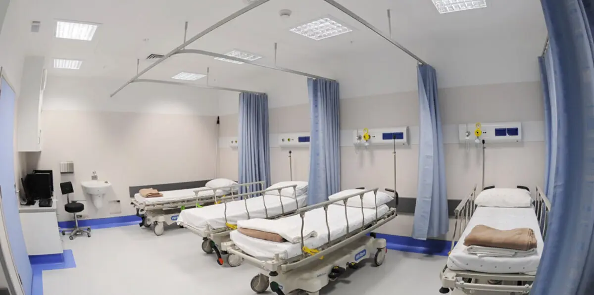 وزارة الصحة السعودية تحرر مريضا احتجزه مستشفى خاص لهذا السبب (صور)