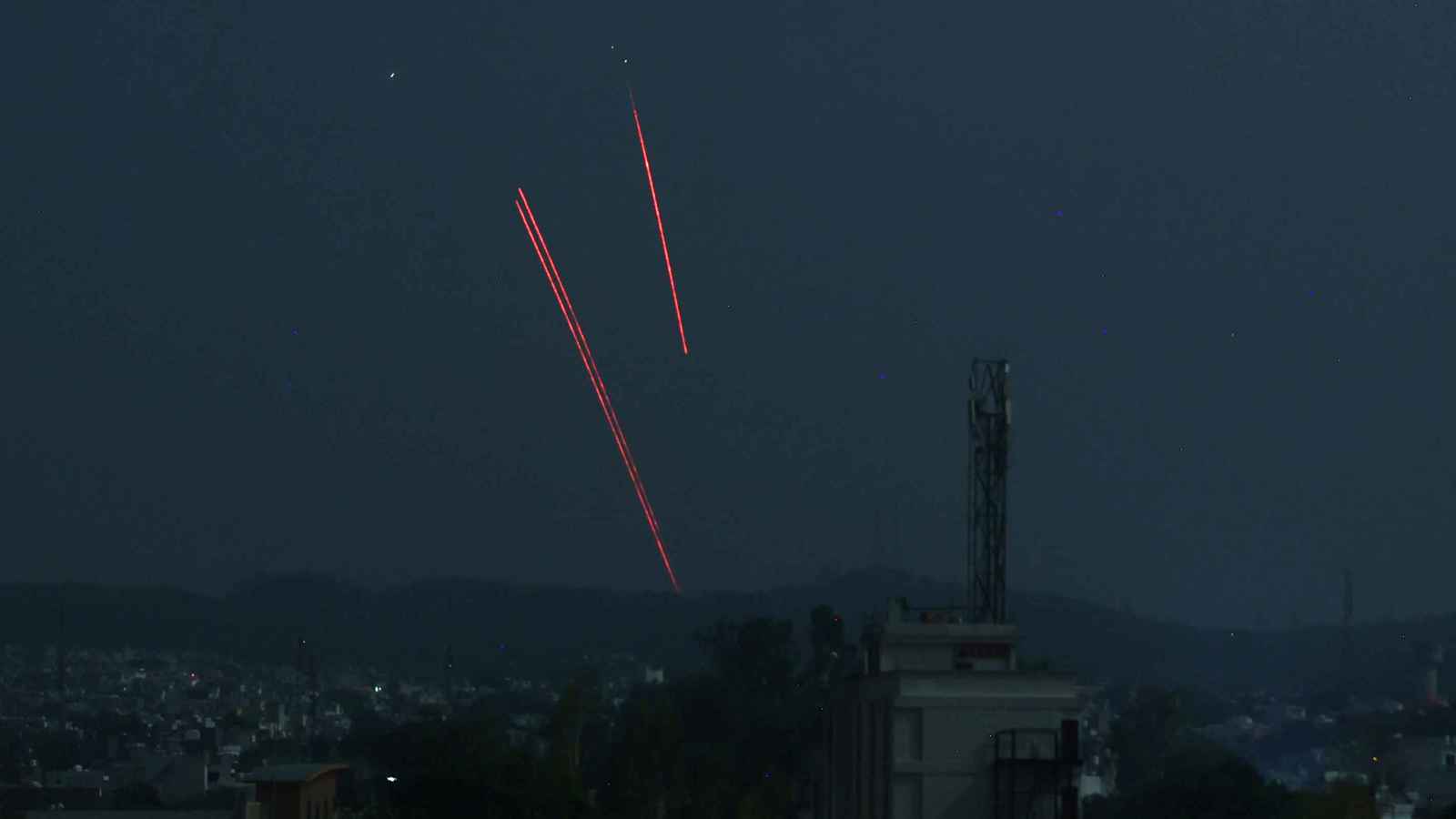 اتهامات متبادلة بين الهند وباكستان بانتهاك اتفاق وقف إطلاق النار