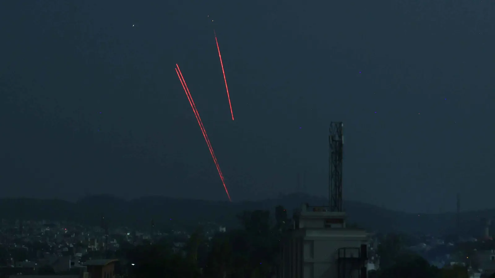 اتهامات متبادلة بين الهند وباكستان بانتهاك اتفاق وقف إطلاق النار