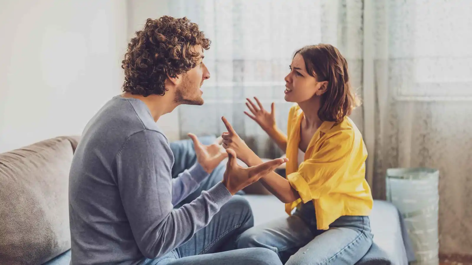 لماذا يتوقف الأزواج عن ملاحظة التغييرات في شركائهم مع الوقت؟ العلم يجيب