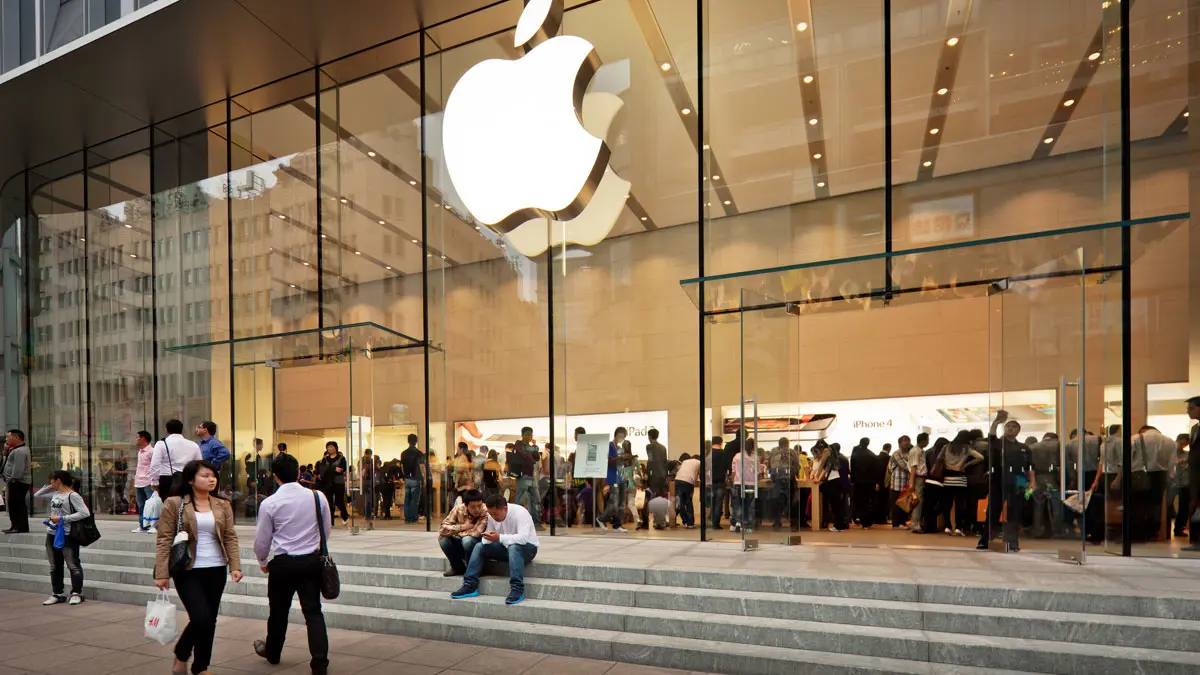 فرنسا تغرم "أبل" 27 مليون دولار بسبب تعمدها إبطاء هواتف "آيفون" القديمة